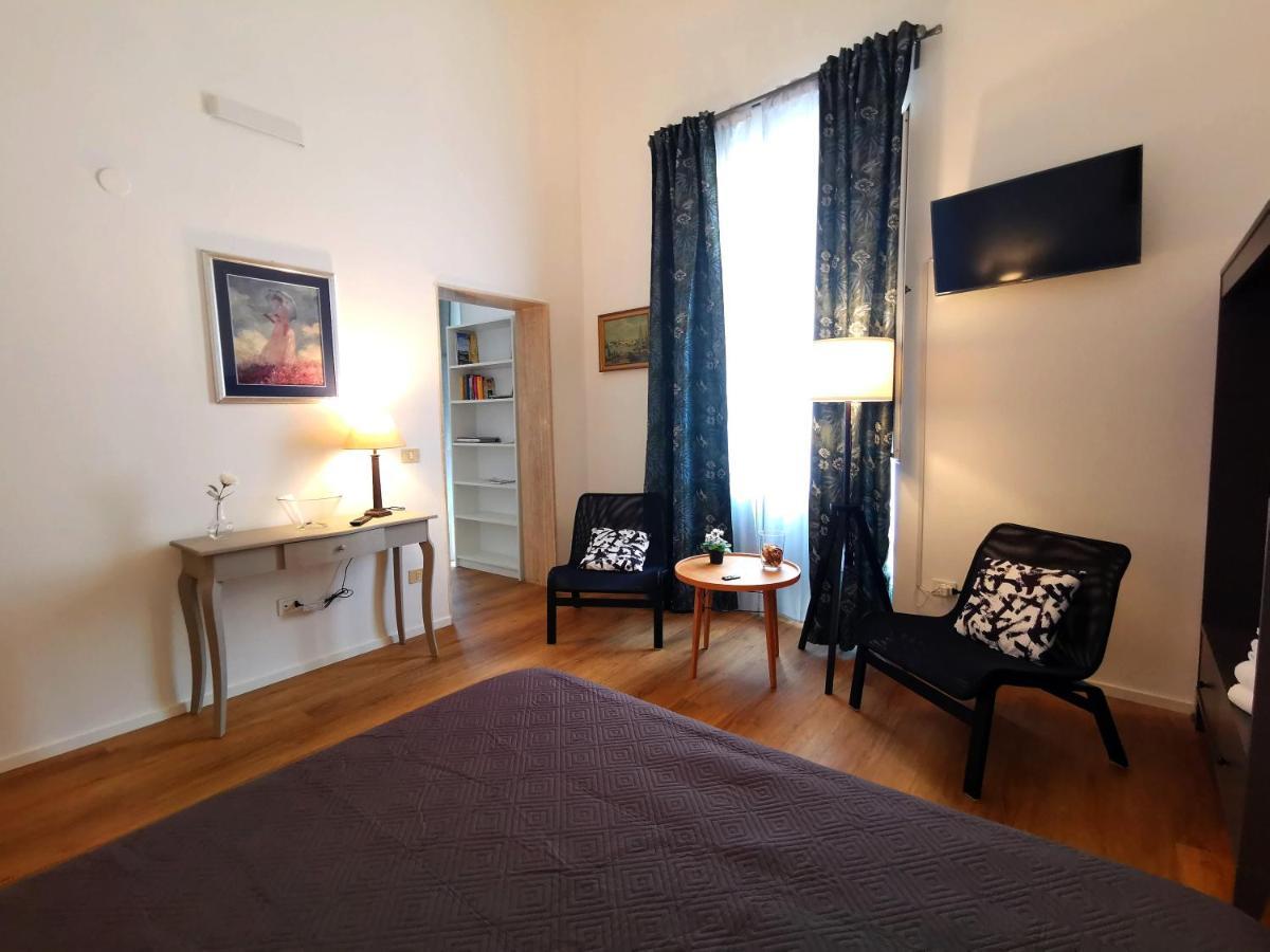 Mercantile Dimora Storica "La Gioconda" Bari Extérieur photo